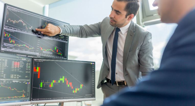 آیا برای موفقیت در بازار بورس نیاز به آموزش داریم؟