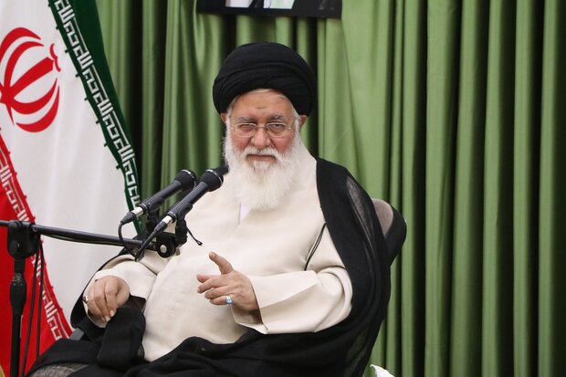 علمالهدی: تاکنون هیچ دخالتی در عزل و نصب افراد نداشته ام اما اگر تخلفی صورت بگیرد، تذکر داده میشود علمالهدی: تاکنون هیچ دخالتی در عزل و نصب افراد نداشته ام اما اگر تخلفی صورت بگیرد، تذکر داده میشود
