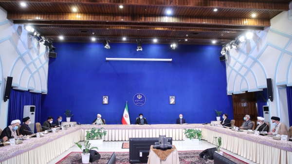 سامانه شاد ذیل وزارت آموزش و پرورش مسئول ارائه آموزش عمومی است سامانه شاد ذیل وزارت آموزش و پرورش مسئول ارائه آموزش عمومی است