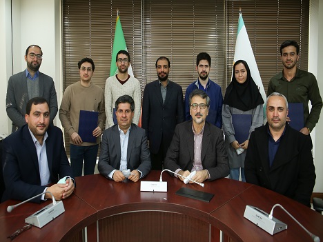 تقدیر همراه اول از پایاننامههای برتر سیزدهمین جشنواره روز پروژه تقدیر همراه اول از پایاننامههای برتر سیزدهمین جشنواره روز پروژه