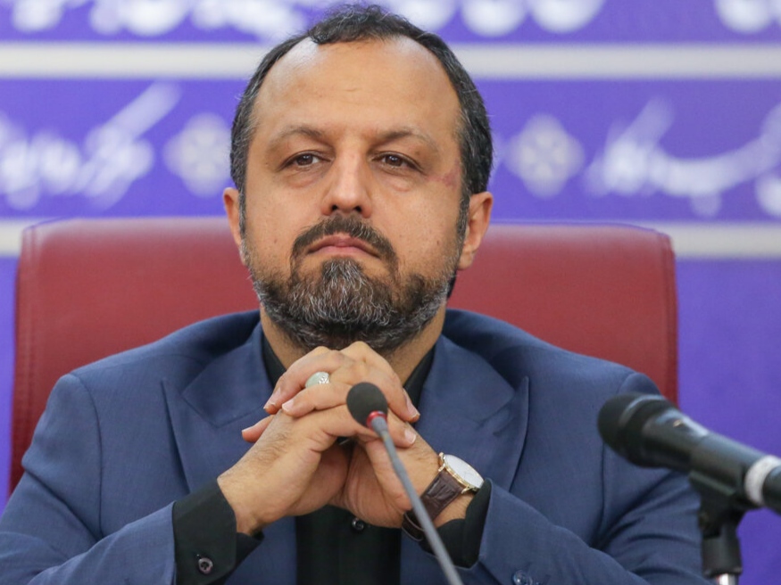 وزیر اقتصاد: هزار نفر از سوداگران ارز شناسایی شدند / یکی از این افراد ۹ هزار میلیارد تومان خرید و فروش ارز داشت / ۶۰۰ نفر از این آنها تاکنون هیچ مالیاتی پرداخت نکرده بودند وزیر اقتصاد: هزار نفر از سوداگران ارز شناسایی شدند / یکی از این افراد ۹ هزار میلیارد تومان خرید و فروش ارز داشت / ۶۰۰ نفر از این آنها تاکنون هیچ مالیاتی پرداخت نکرده بودند