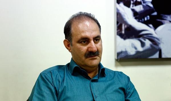 محسن رضایی اگر به فکر یارانه بگیران است، تورم را کنترل کند / نیازی نیست با روش صدقهای، مردم را بیش از این به دولت وابسته کنیم / حجم نقدینگی تا نزدیک سال جدید به ۵ هزار میلیارد تومان میرسد / دولت برای جبران کسری بودجه، راههایی مثل افزایش قیمت خوراک، سوخت و مالیات بر کالاها ورا درنظر گرفته محسن رضایی اگر به فکر یارانه بگیران است، تورم را کنترل کند / نیازی نیست با روش صدقهای، مردم را بیش از این به دولت وابسته کنیم / حجم نقدینگی تا نزدیک سال جدید به ۵ هزار میلیارد تومان میرسد / دولت برای جبران کسری بودجه، راههایی مثل افزایش قیمت خوراک، سوخت و مالیات بر کالاها ورا درنظر گرفته