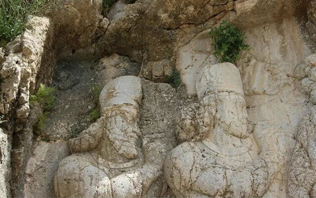 تعرض به سنگنگاره ساسانی به خاطر گنج تعرض به سنگنگاره ساسانی به خاطر گنج