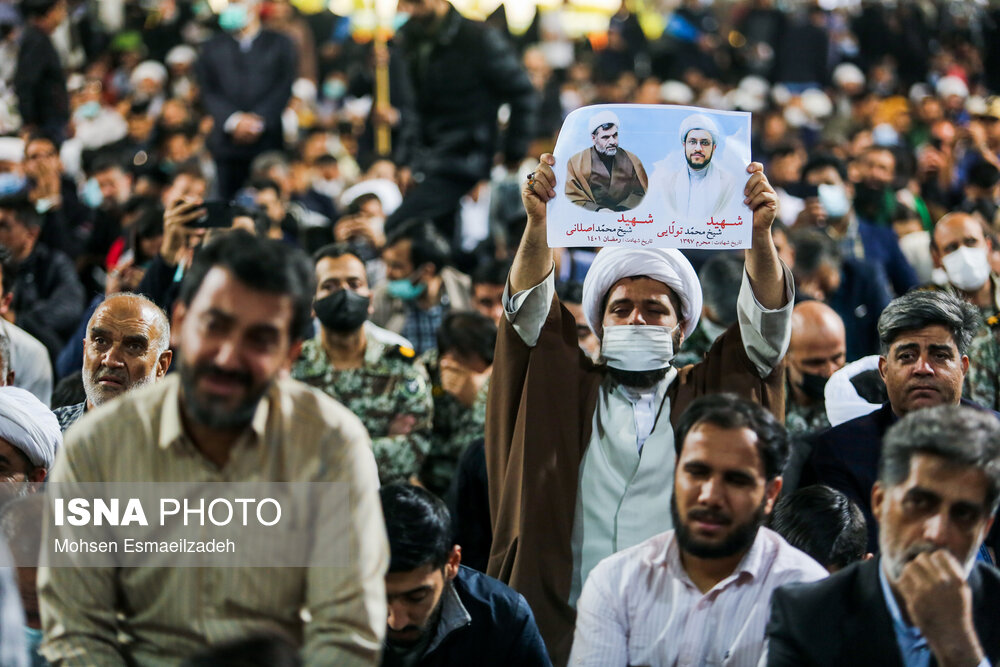 تصاویر: وداع با پیکر شهید حجت&zwnj;الاسلام محمد اصلانی در حرم رضوی