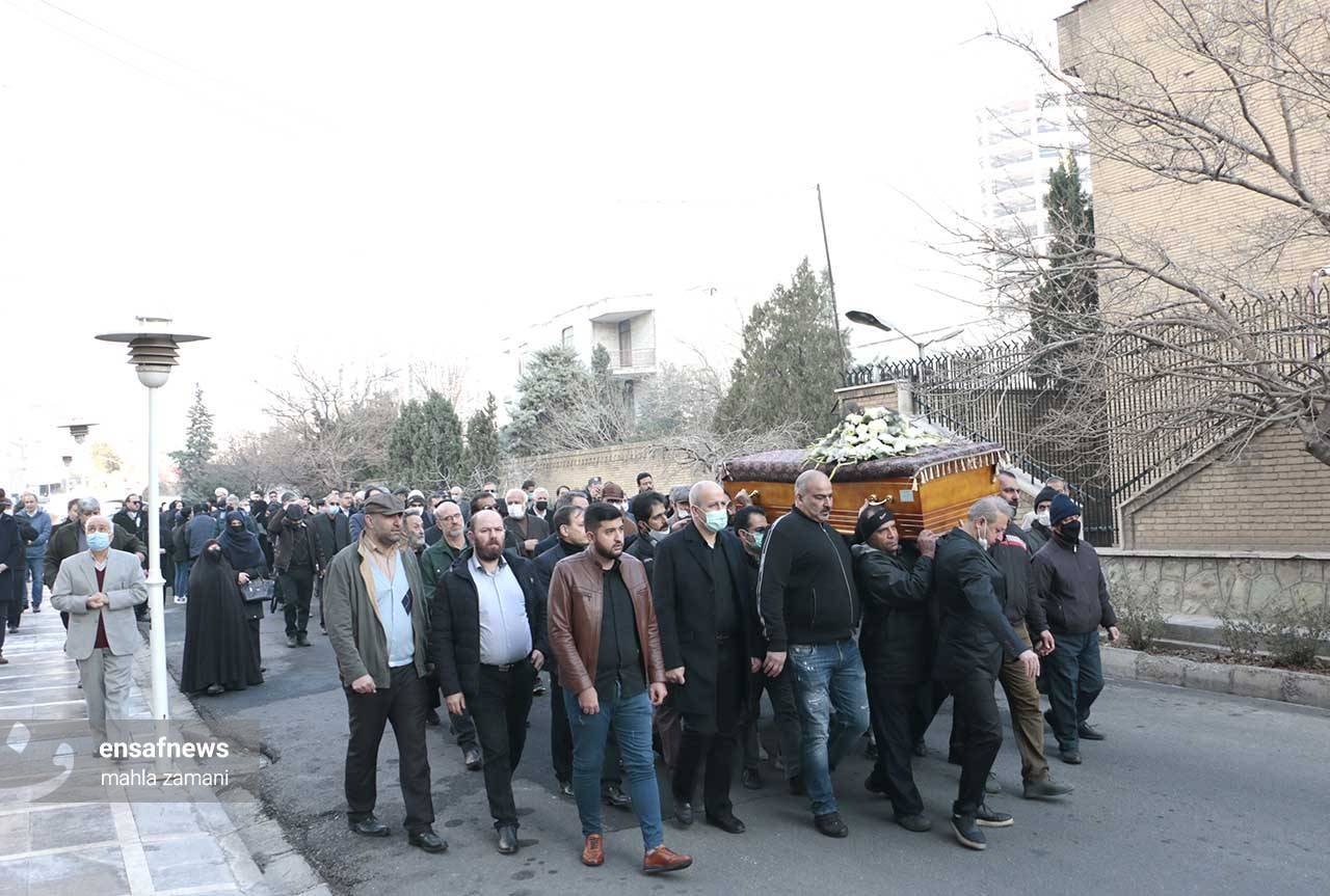 تصاویر: بدرقه مرحوم شبان شهیدی مودب از روزنامه اطلاعات