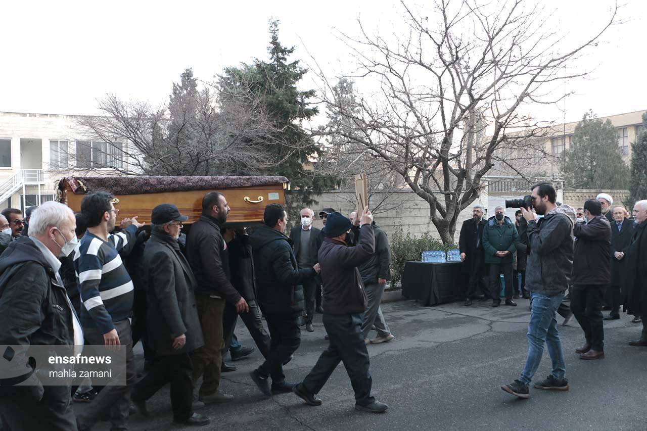 تصاویر: بدرقه مرحوم شبان شهیدی مودب از روزنامه اطلاعات