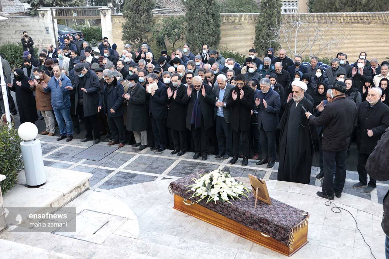 تصاویر: بدرقه مرحوم شبان شهیدی مودب از روزنامه اطلاعات