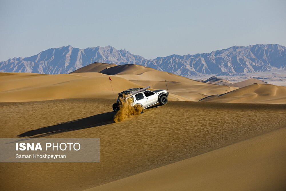 تصاویر: کویر ریگ زرین