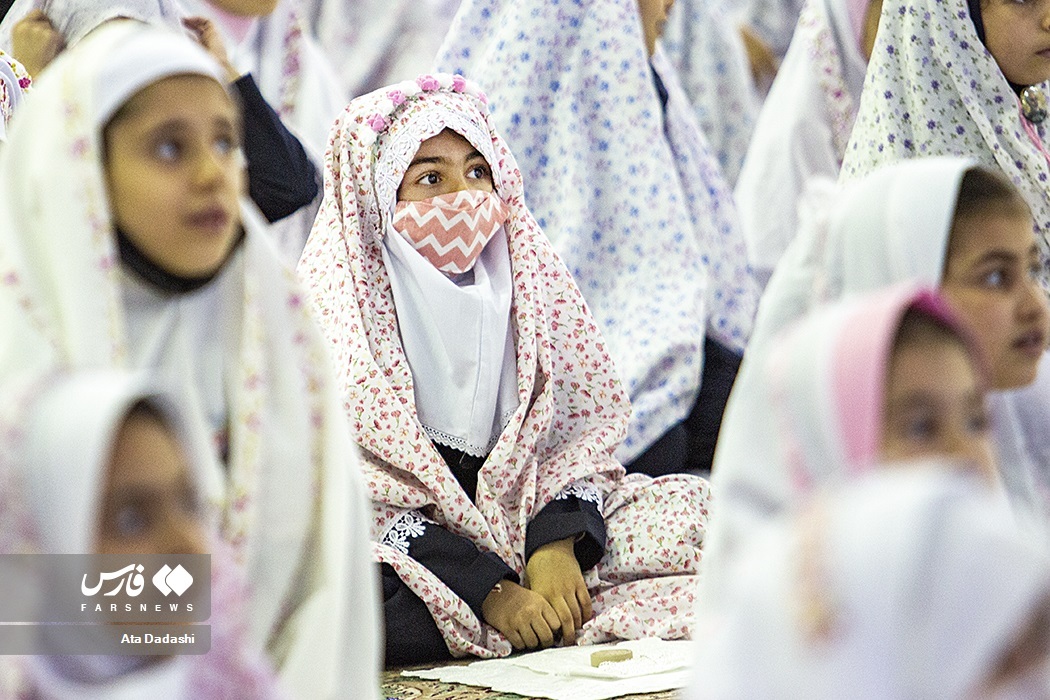 تصاویر: «جشن تکلیف» دانش آموزان دختر در تبریز