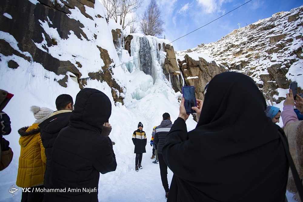 تصاویر: آبشار یخی گنجنامه در همدان
