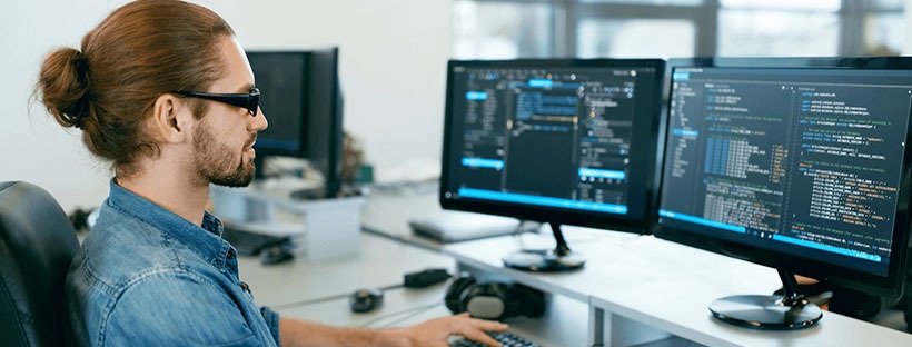 توسعه دهنده نرم افزار یا software developer کیست و چه وظایفی دارد؟