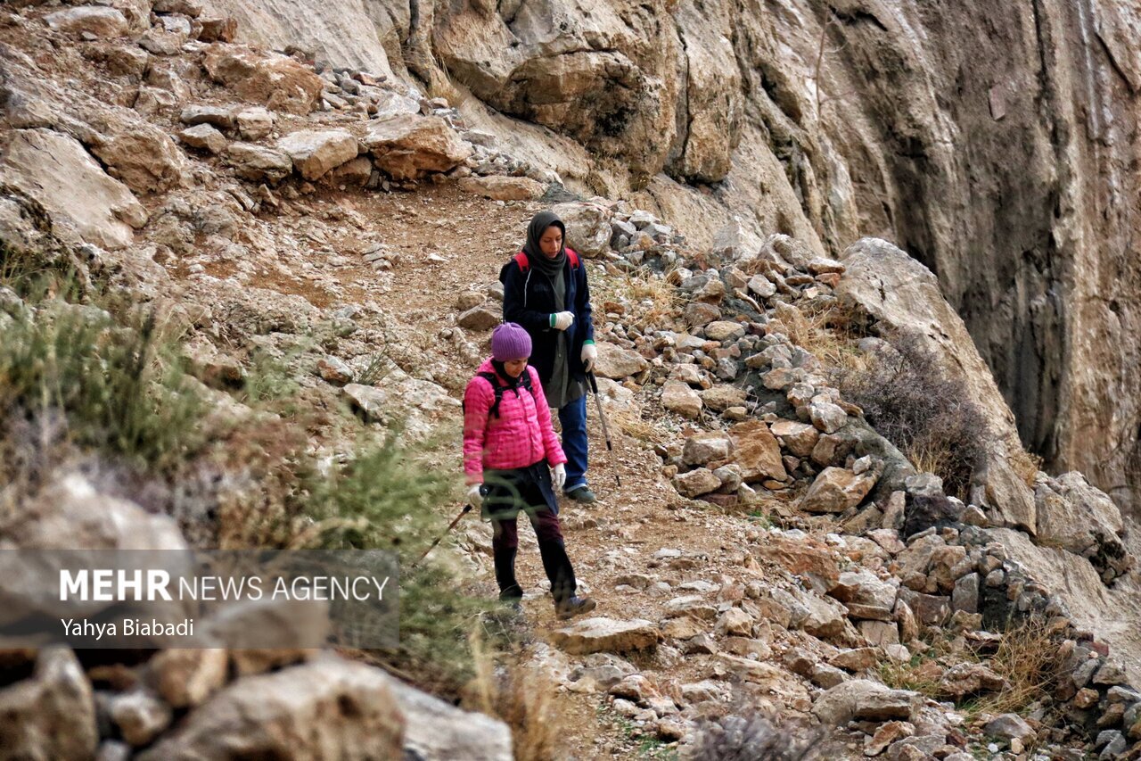 تصاویر: کوهنوردی در پارک کوهستان کرمانشاه