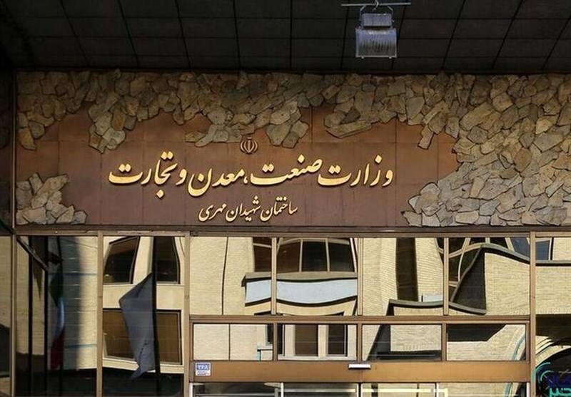 جوابیه وزارت صنعت به خبر «افزایش ۴۰ درصدی قیمت خودرو در ۲۰ روز»