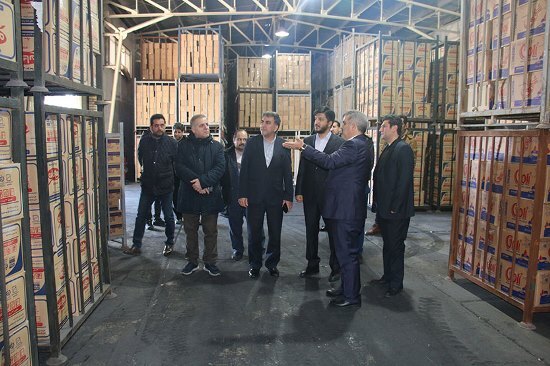 ارسال کمک های بانک ملی ایران به مردم زلزله زده شهرستان خوی در استان آذربایجان غربی ارسال کمک های بانک ملی ایران به مردم زلزله زده شهرستان خوی در استان آذربایجان غربی