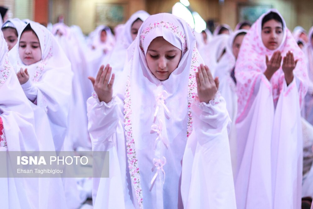 تصاویر: جشن تکلیف هزار نفری در زنجان
