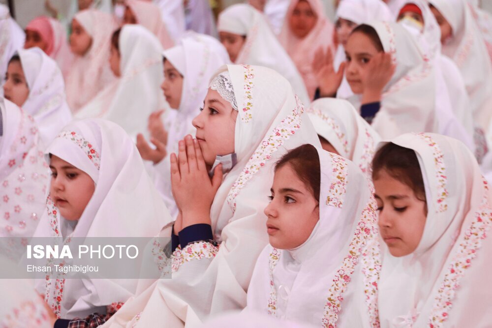 تصاویر: جشن تکلیف هزار نفری در زنجان
