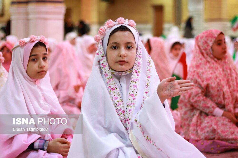 تصاویر: جشن تکلیف هزار نفری در زنجان