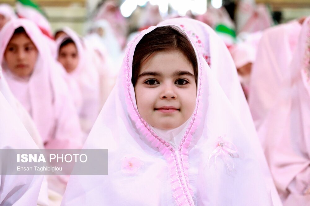 تصاویر: جشن تکلیف هزار نفری در زنجان