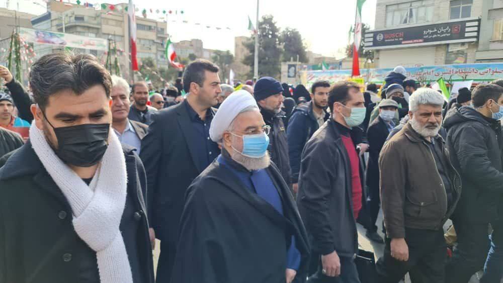 عکس / حضور حسن روحانی در راهپیمایی ۲۲ بهمن در تهران