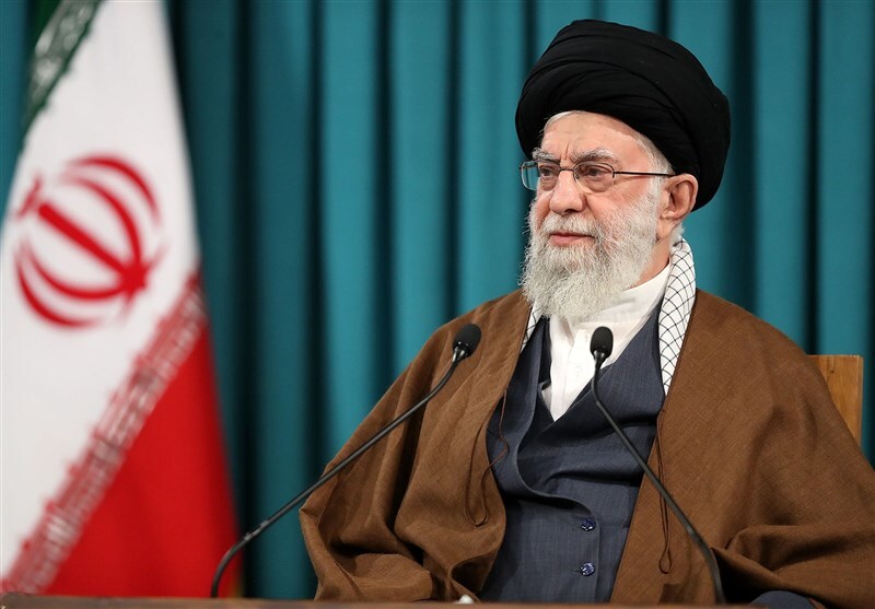 فعالیت سیاسی فقط این نیست که آدم بنشیند یک نقطه ضعفی در دولت یا در دستگاههای دیگر پیدا کند؛ بنا کند این را در فضای مجازی با مسخره و با توهین و … بزرگ کند / پیام ملت در ۲۲ بهمن، حمایت کامل از انقلاب و نظام جمهوری اسلامی بود/ بعضی گفتند که جمهوری اسلامی به بنبست رسیده، خب اگر به بنبست رسیدیم، دشمن چرا اینقدر خرج میکند که ما را به زمین بزند؟ فعالیت سیاسی فقط این نیست که آدم بنشیند یک نقطه ضعفی در دولت یا در دستگاههای دیگر پیدا کند؛ بنا کند این را در فضای مجازی با مسخره و با توهین و … بزرگ کند / پیام ملت در ۲۲ بهمن، حمایت کامل از انقلاب و نظام جمهوری اسلامی بود/ بعضی گفتند که جمهوری اسلامی به بنبست رسیده، خب اگر به بنبست رسیدیم، دشمن چرا اینقدر خرج میکند که ما را به زمین بزند؟