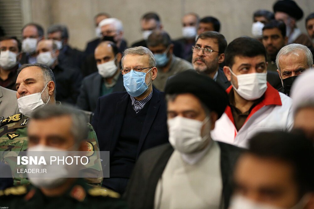 تصاویر: دیدار جمعی از مسوولان نظام و سفیران کشورهای اسلامی با مقام معظم رهبری