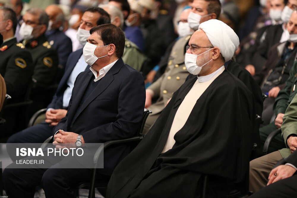 تصاویر: دیدار جمعی از مسوولان نظام و سفیران کشورهای اسلامی با مقام معظم رهبری