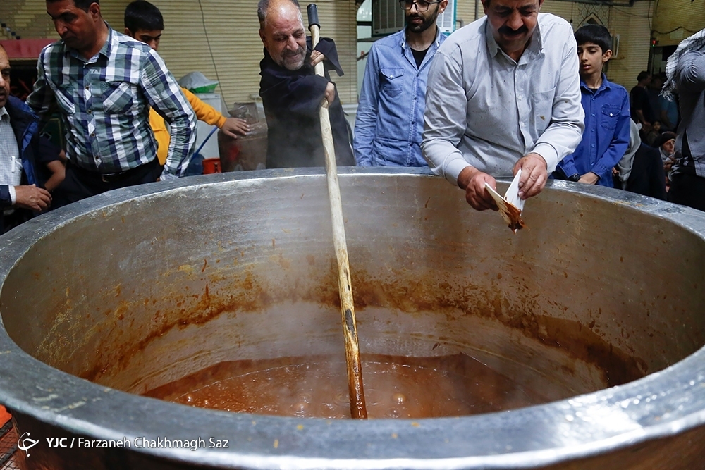 تصاویر: پخت پنج تن سمنو در شیراز