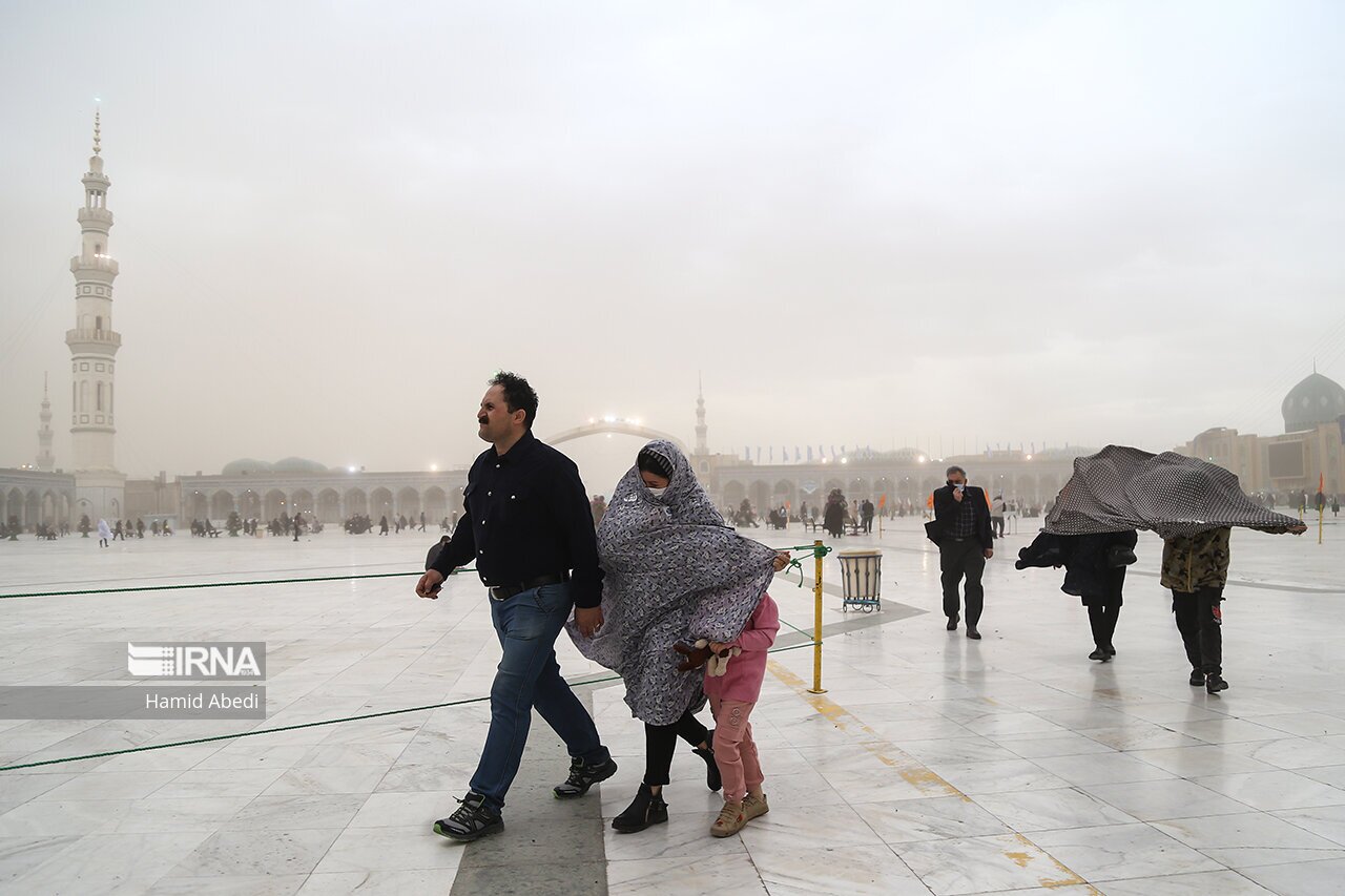 تصاویر: طوفان در جمکران