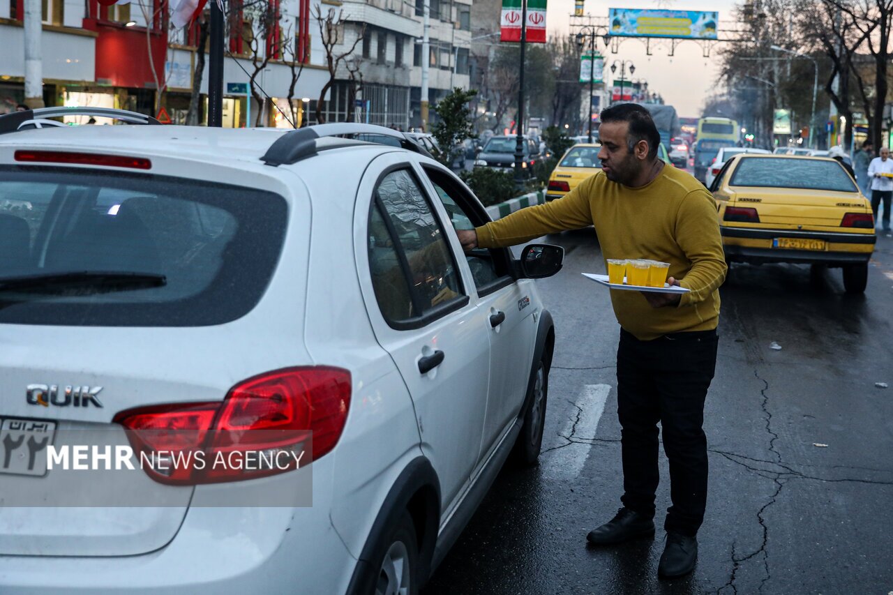 تصاویر: جشن نیمه شعبان در محل‌های تهران