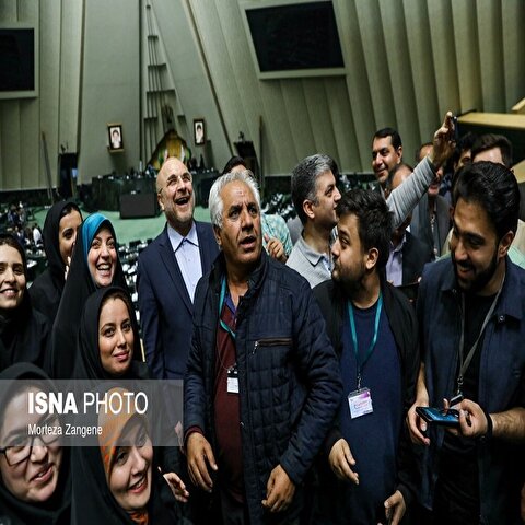 تصاویر: صحن علنی مجلس - ۱۶ اسفند