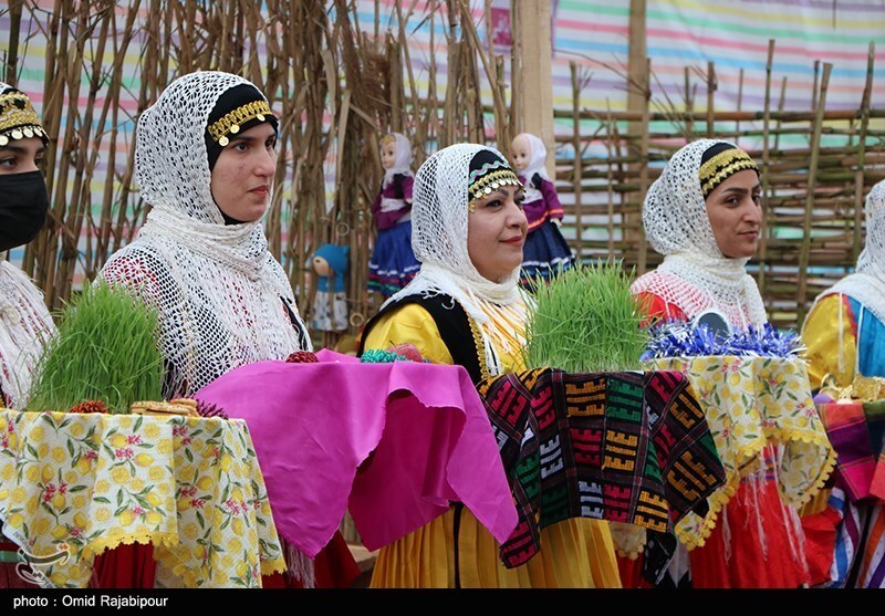 تصاویر: آئین استقبال از نوروز در آستانه اشرفیه