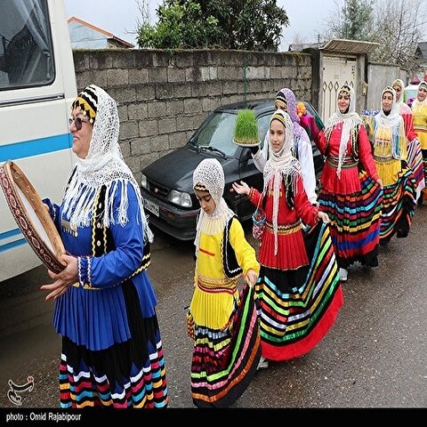 تصاویر: آئین استقبال از نوروز در آستانه اشرفیه