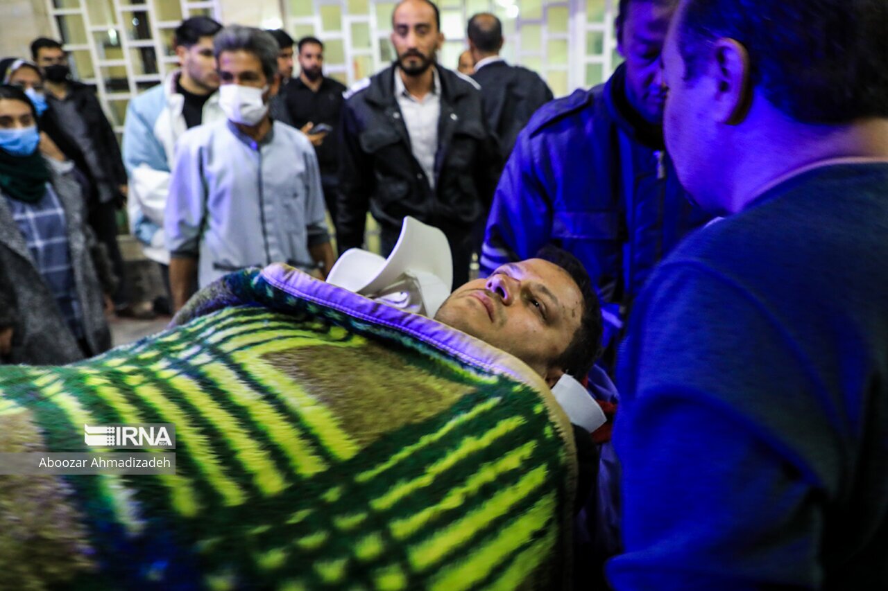تصاویر: انتقال مصدومان سانحه سقوط بالگرد به کرمان