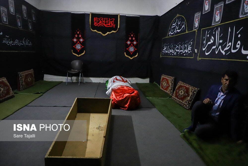 تصاویر: مراسم وداع با پیکر مرحوم اسماعیل احمدی مشاور وزیر ورزش و جوانان در گلزار شهدای شهر کرمان