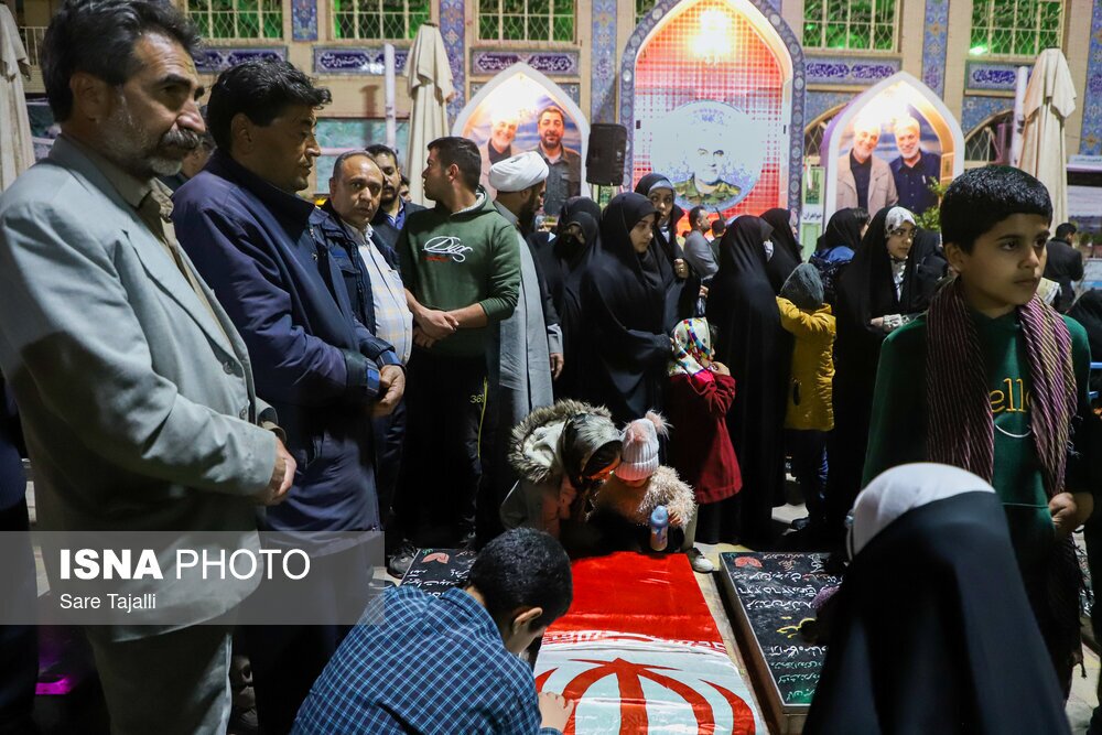 تصاویر: مراسم وداع با پیکر مرحوم اسماعیل احمدی مشاور وزیر ورزش و جوانان در گلزار شهدای شهر کرمان