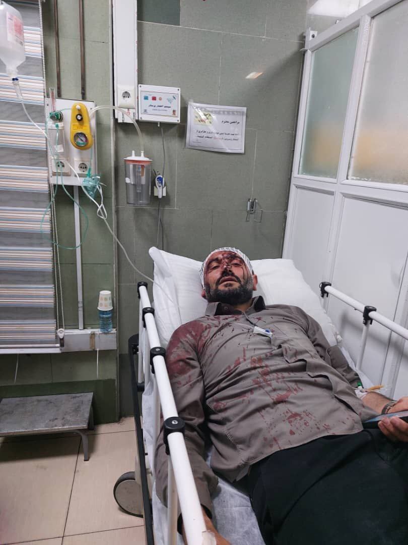 حمله مسلحانه به شهردار ناحیه ۳ منطقه ۱۹ / سخنگوی شهرداری تهران: در حین انجام مأموریت مقابله با ساخت و سازهای غیرمجاز با قمه او را مجروح کردند / چند روز پیش هم به ماشین این شهردار تیراندازی شده بود حمله مسلحانه به شهردار ناحیه ۳ منطقه ۱۹ / سخنگوی شهرداری تهران: در حین انجام مأموریت مقابله با ساخت و سازهای غیرمجاز با قمه او را مجروح کردند / چند روز پیش هم به ماشین این شهردار تیراندازی شده بود