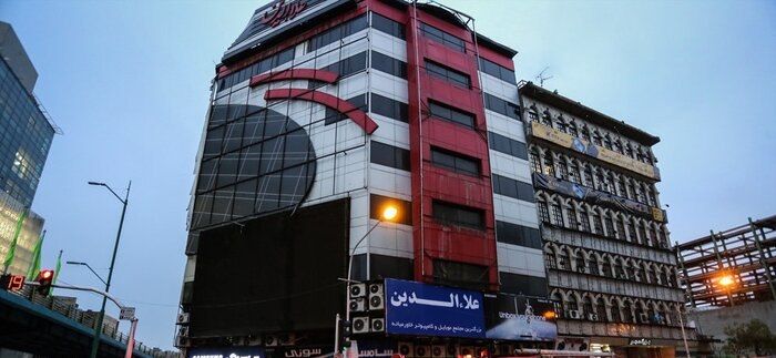 شهردار منطقه ۱۱ تهران: ساخت طبقه هفتم پاساژ علاءالدین منتفی شد شهردار منطقه ۱۱ تهران: ساخت طبقه هفتم پاساژ علاءالدین منتفی شد