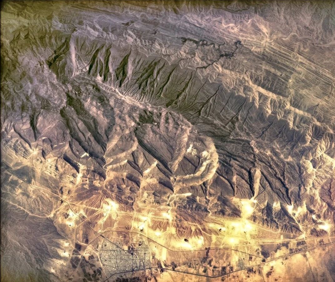 اولین تصاویر ثبت شده توسط ماهواره نور۲ منتشر شد / تصویربرداری ماهواره سپاه از پایگاه آمریکا در بحرین اولین تصاویر ثبت شده توسط ماهواره نور۲ منتشر شد / تصویربرداری ماهواره سپاه از پایگاه آمریکا در بحرین
