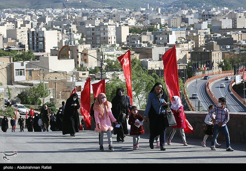 تصاویر: اقامه نماز طلب باران در همدان