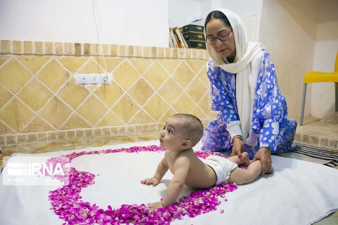 تصاویر: آیین سنتی گل غلتان