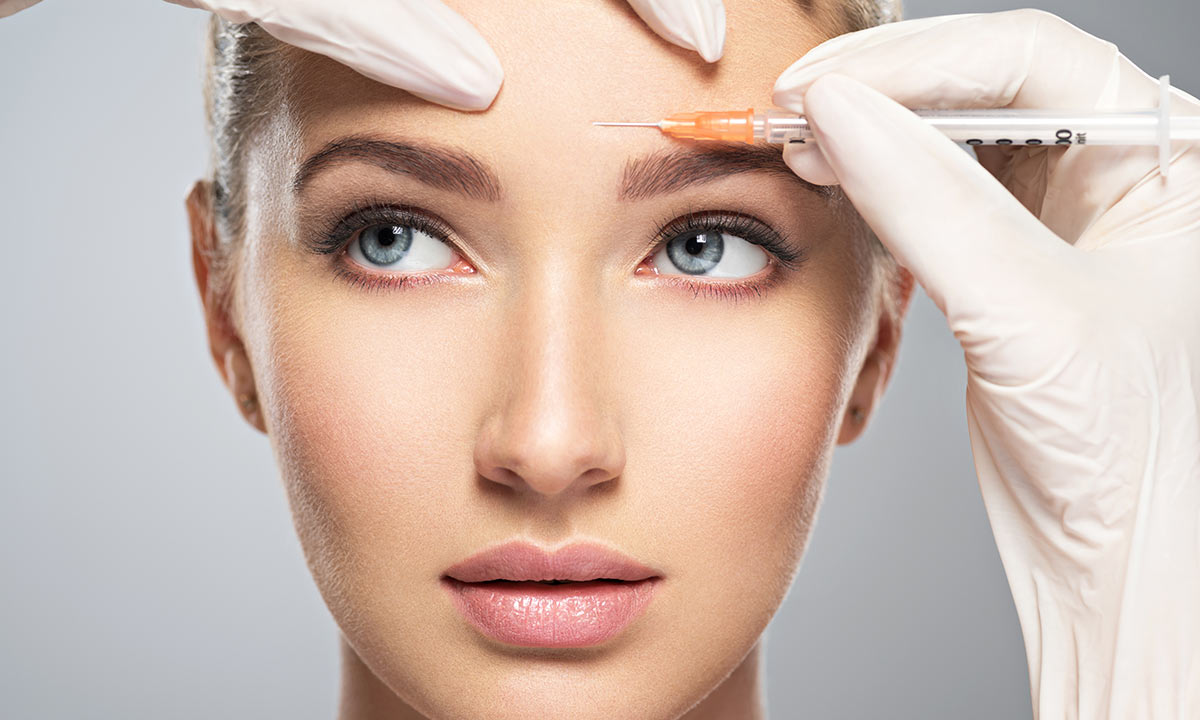 دلیل افتادگی ابرو بعد از بوتاکس چیست؟