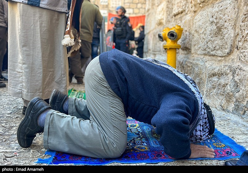 تصاویر: ادامه درگیری ها در مسجد الاقصی