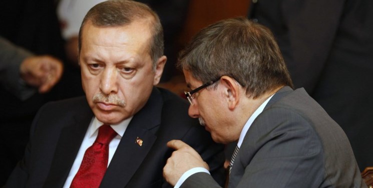 حمله لفظی شدید داوود اوغلو به اردوغان: ادب داشته باش حمله لفظی شدید داوود اوغلو به اردوغان: ادب داشته باش