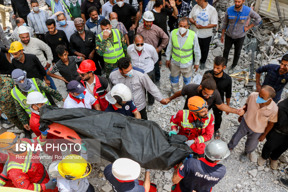 تصاویر: متروپل آبادان؛ چهاردهمین روز پس از حادثه
