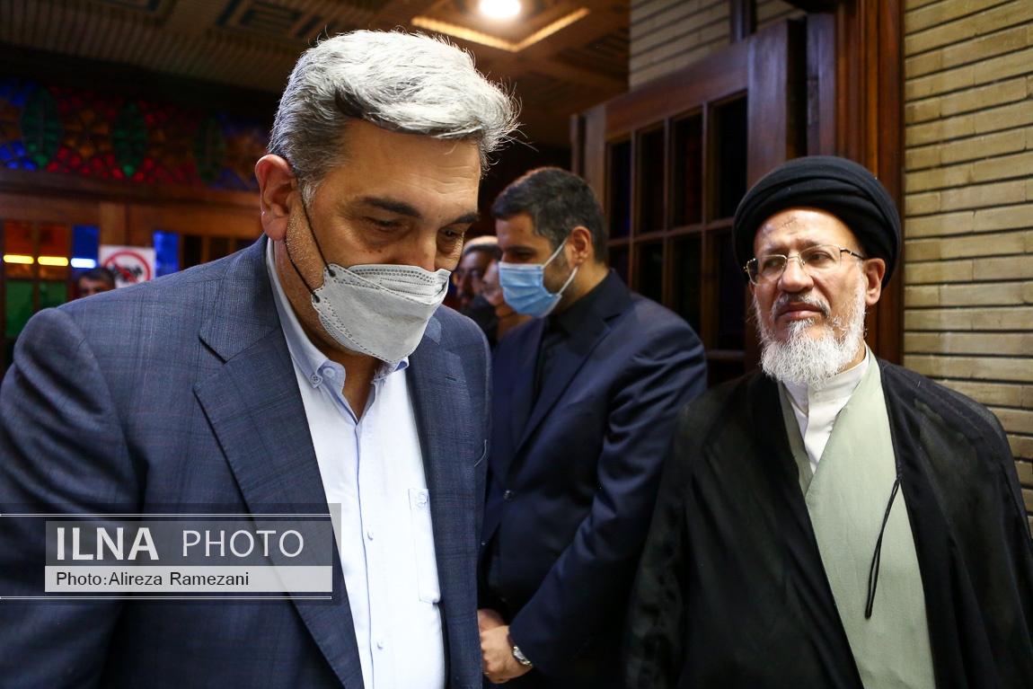 تصاویر: مراسم ختم حجت الاسلام و المسلمین سید محمود دعایی در مسجد نور