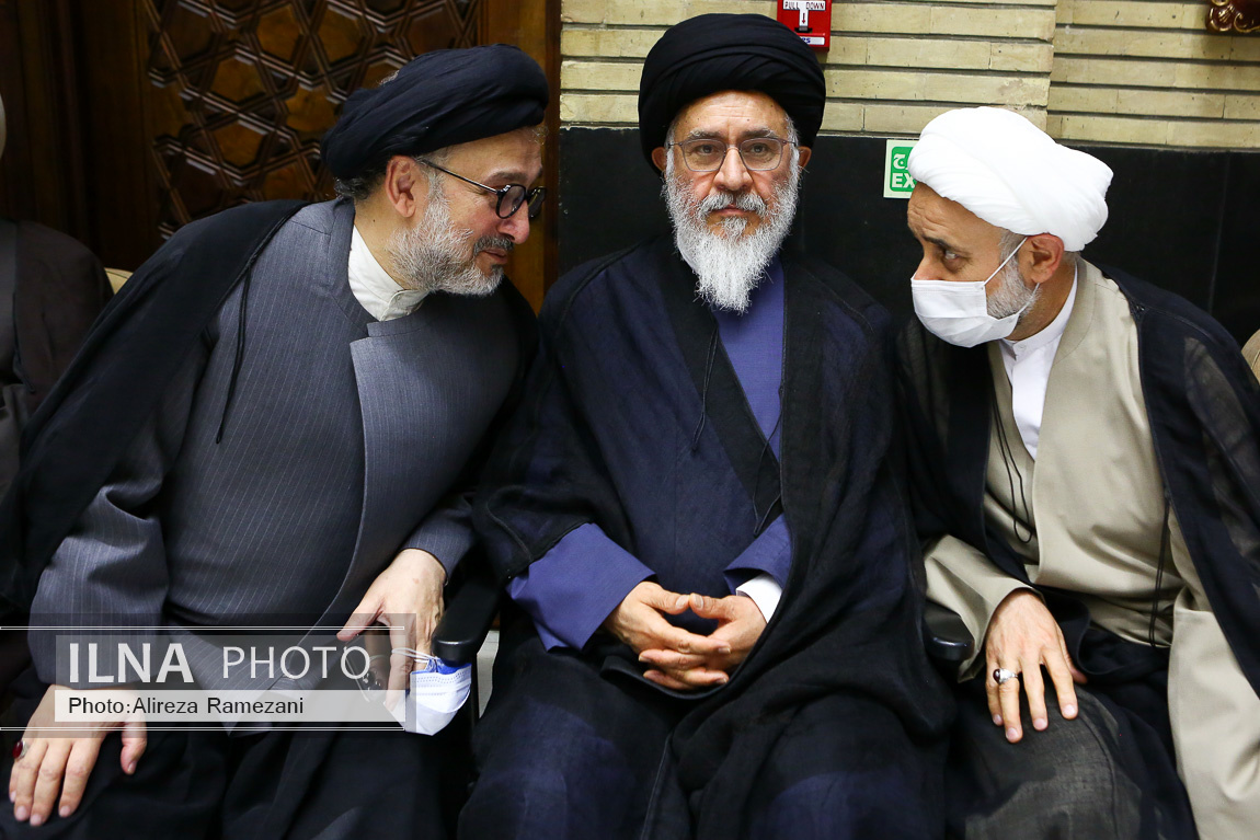 تصاویر: مراسم ختم حجت الاسلام و المسلمین سید محمود دعایی در مسجد نور