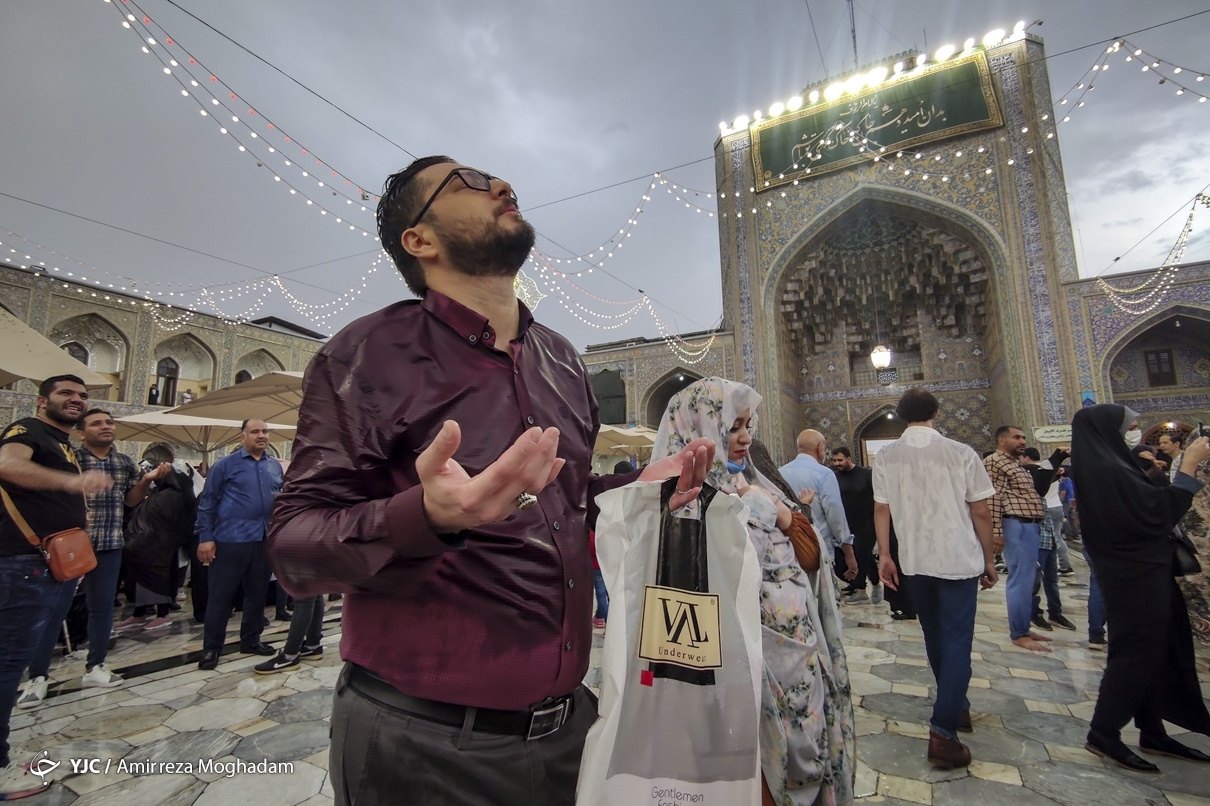 تصاویر: باران رحمت در شب میلاد امام رضا (ع)