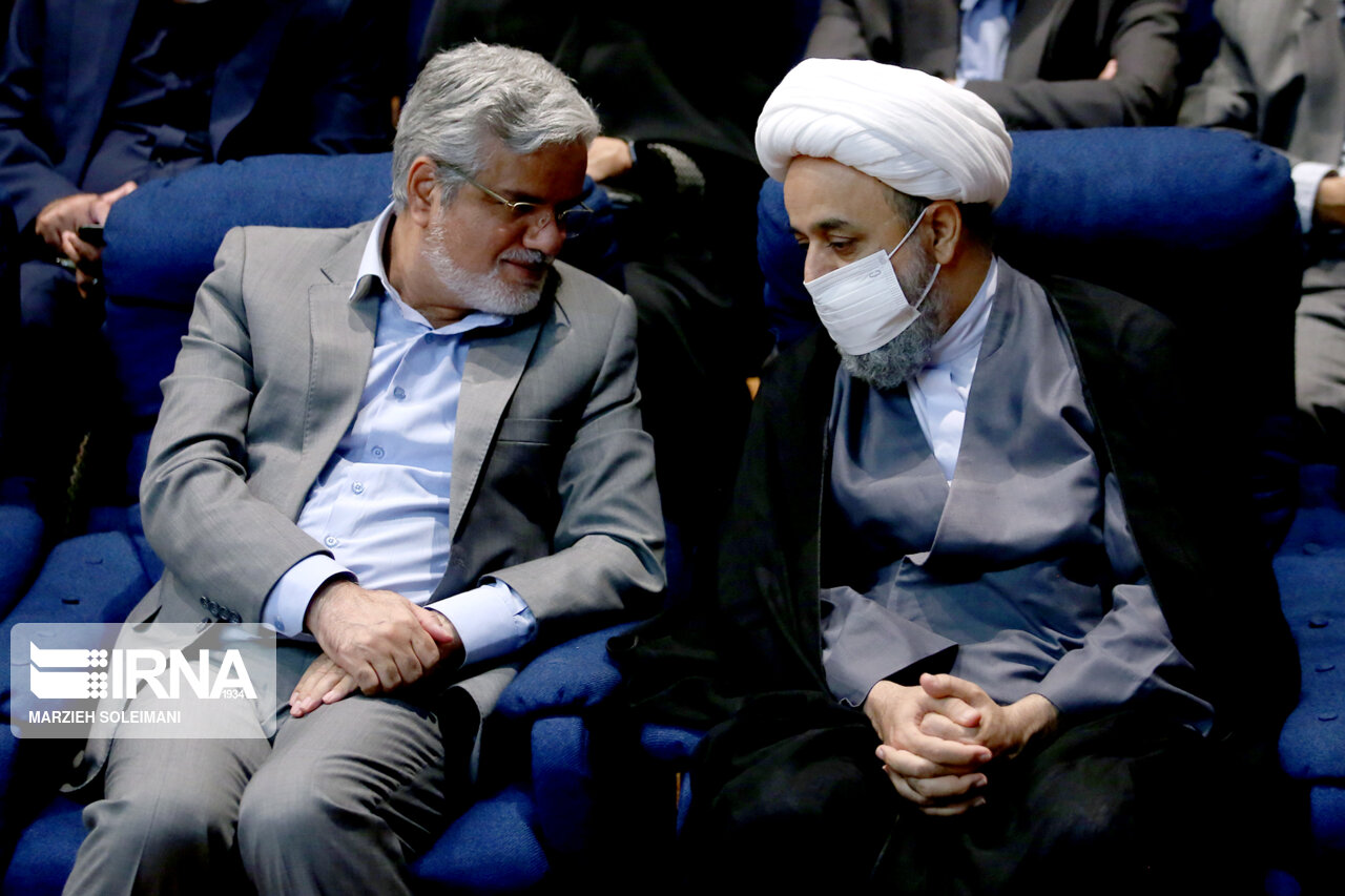 تصاویر: معارفه &laquo;سیدعباس صالحی&raquo;، مدیر جدید موسسه اطلاعات