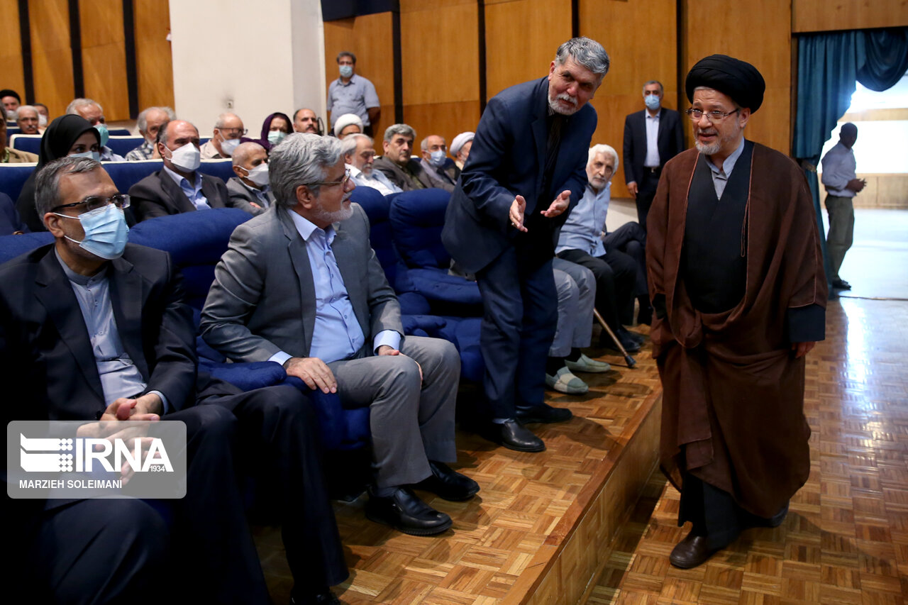 تصاویر: معارفه &laquo;سیدعباس صالحی&raquo;، مدیر جدید موسسه اطلاعات