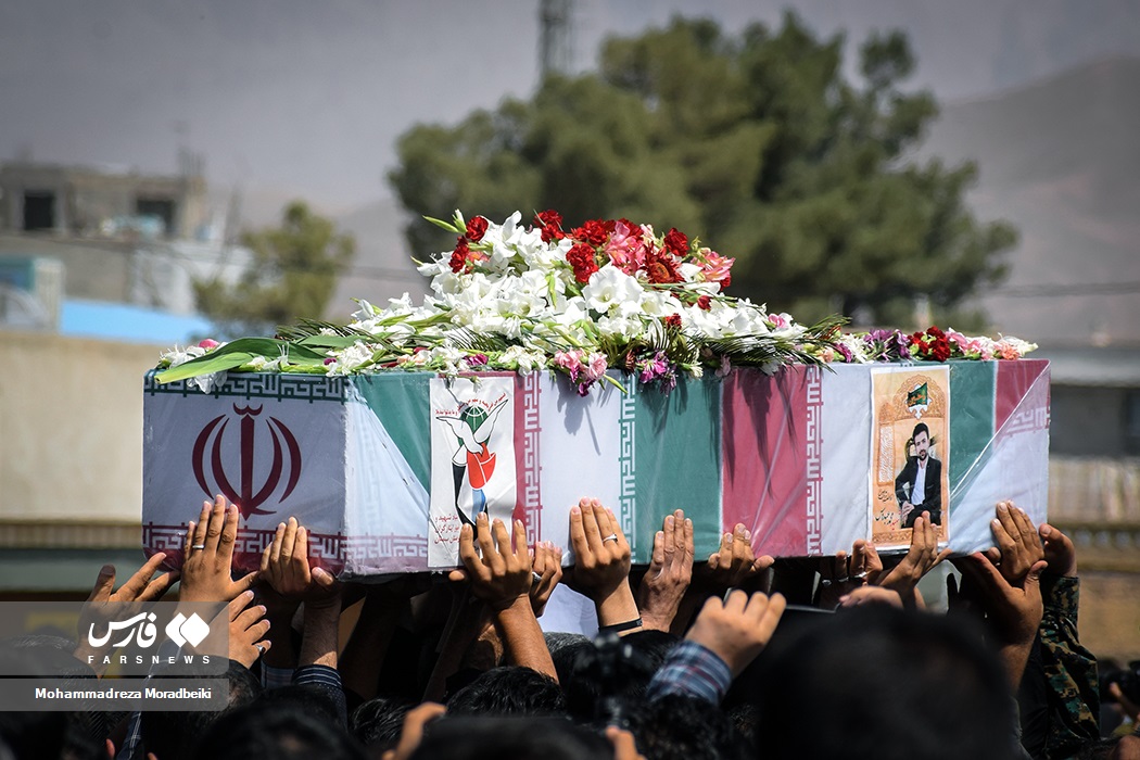 تصاویر: تشییع پیکر شهید &laquo;محمد عبدوس&raquo; در سمنان